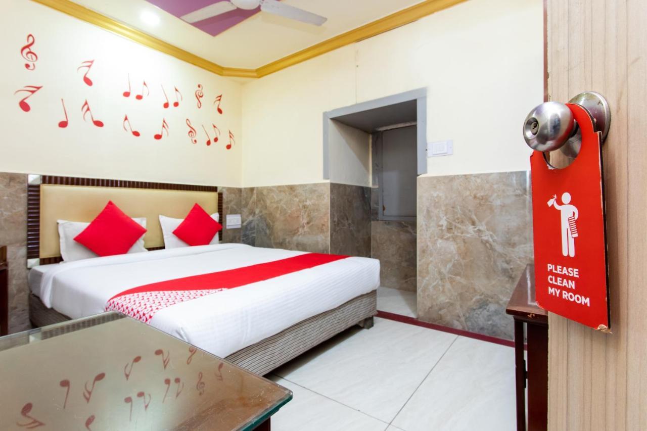 Oyo 24196 Hotel Shreenath Palace Ujjain Εξωτερικό φωτογραφία