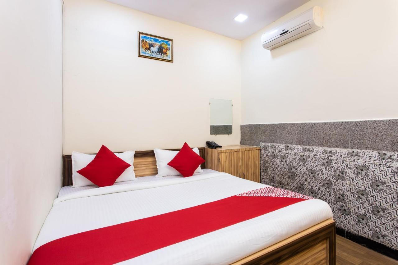 Oyo 24196 Hotel Shreenath Palace Ujjain Εξωτερικό φωτογραφία