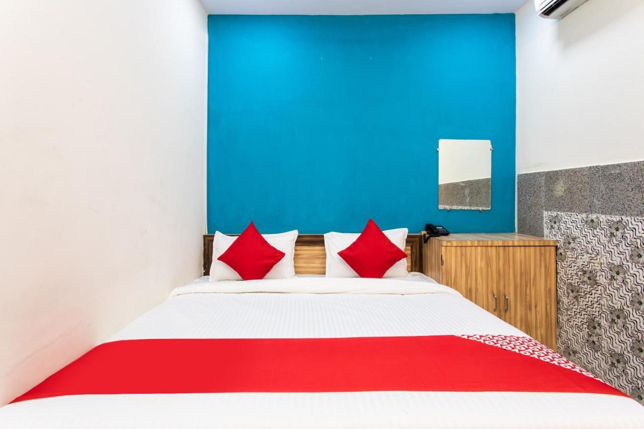 Oyo 24196 Hotel Shreenath Palace Ujjain Εξωτερικό φωτογραφία