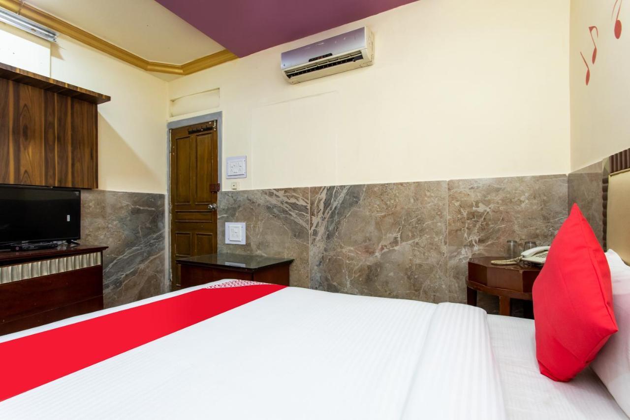Oyo 24196 Hotel Shreenath Palace Ujjain Εξωτερικό φωτογραφία
